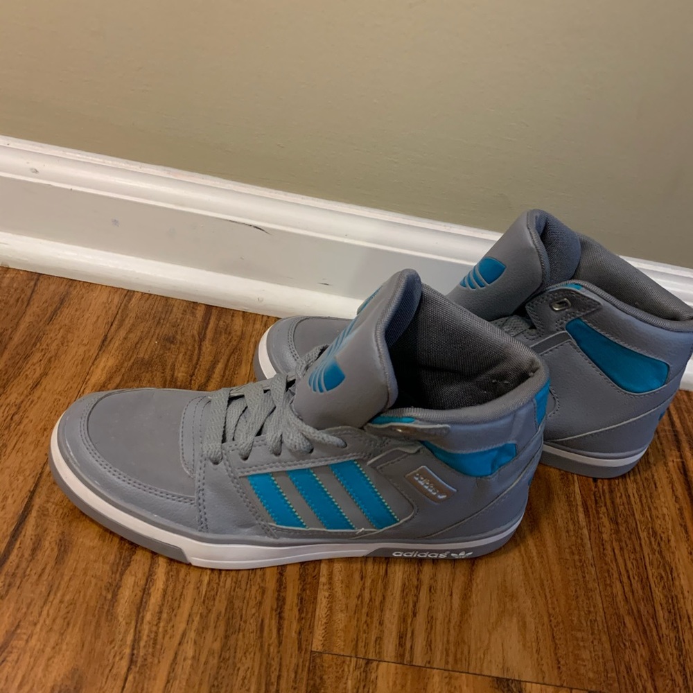 Adidas vintage shoes
